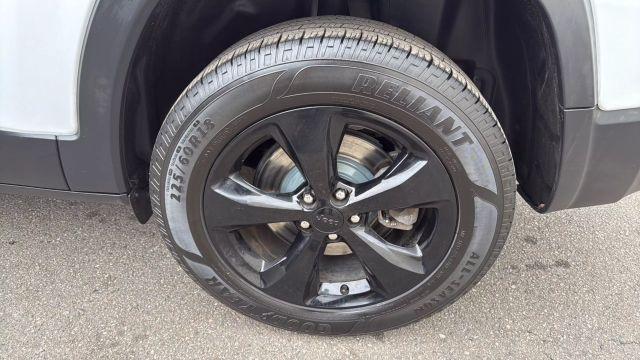 used 2019 Jeep Cherokee car, priced at $15,999