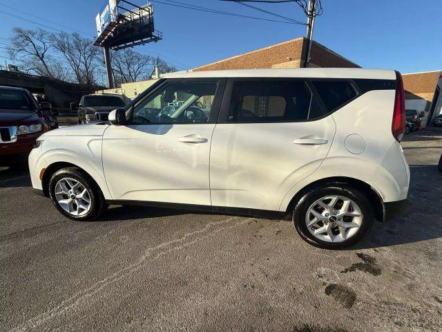 used 2021 Kia Soul car, priced at $14,999