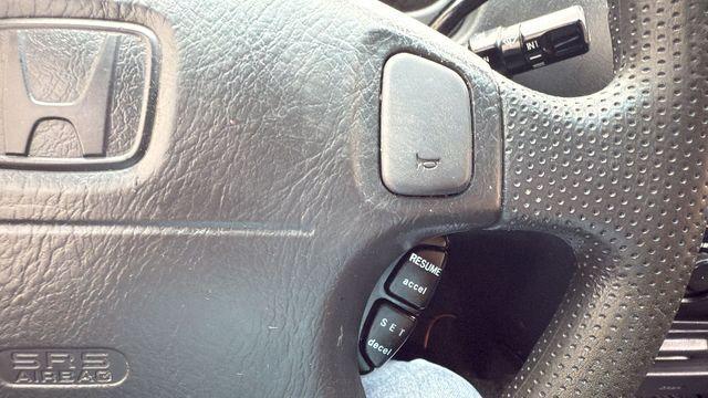 used 2000 Honda CR-V car, priced at $2,999