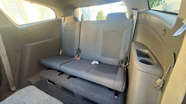 used 2015 Chevrolet Traverse car, priced at $7,999