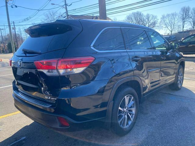 used 2019 Toyota Highlander car, priced at $21,699