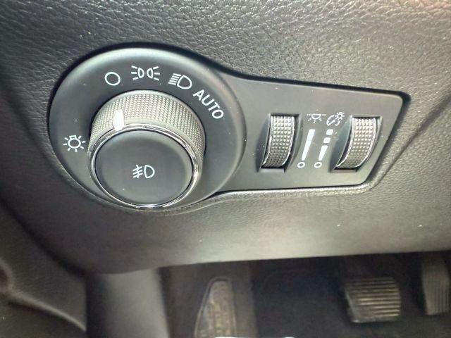 used 2022 Jeep Compass car, priced at $14,999