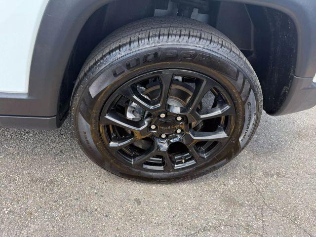 used 2022 Jeep Compass car, priced at $14,999