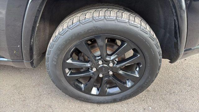 used 2017 Jeep Grand Cherokee car, priced at $13,799