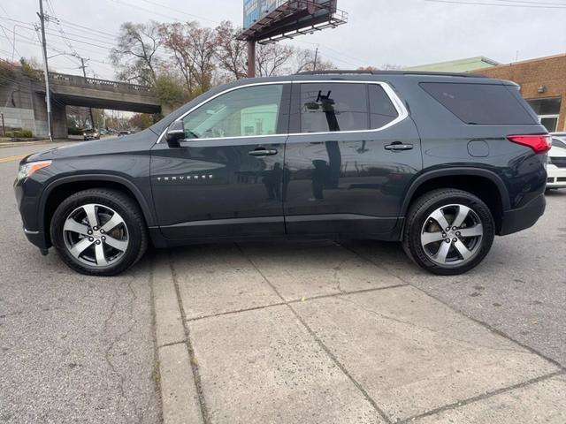 used 2021 Chevrolet Traverse car, priced at $22,999