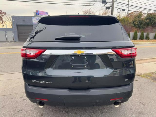 used 2021 Chevrolet Traverse car, priced at $22,999