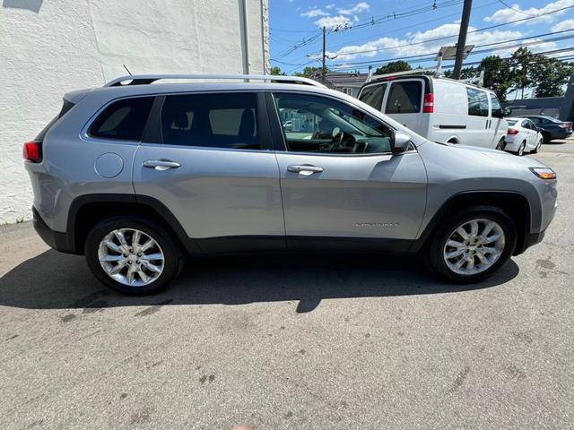 used 2015 Jeep Cherokee car, priced at $8,399