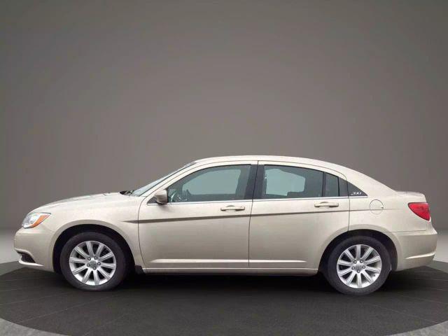 used 2014 Chrysler 200 car, priced at $3,999
