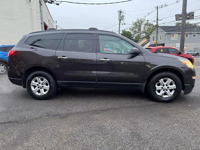 used 2016 Chevrolet Traverse car, priced at $6,999