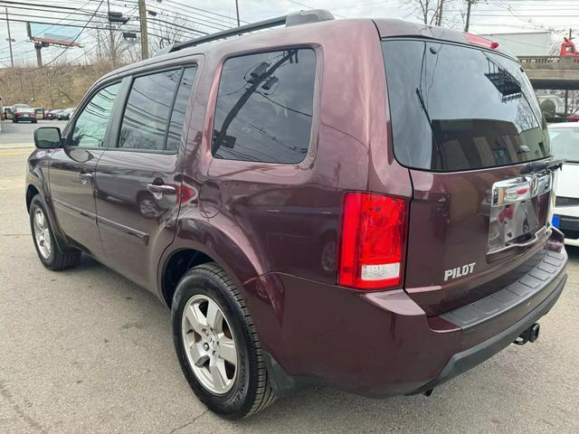 used 2011 Honda Pilot car, priced at $7,599