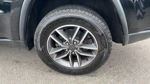 used 2020 Jeep Grand Cherokee car, priced at $16,999