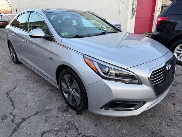 used 2016 Hyundai Sonata Hybrid car, priced at $8,999