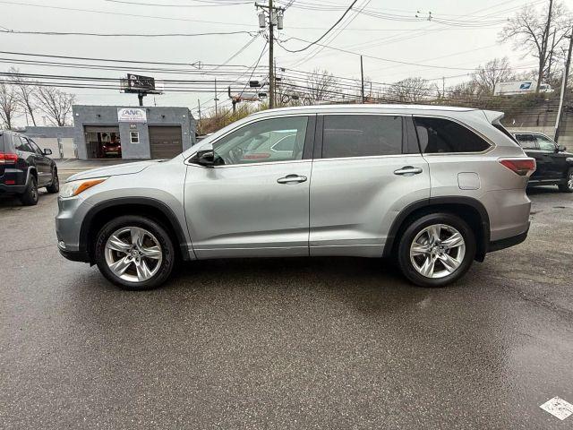 used 2014 Toyota Highlander car