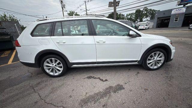 used 2017 Volkswagen Golf Alltrack car, priced at $6,999