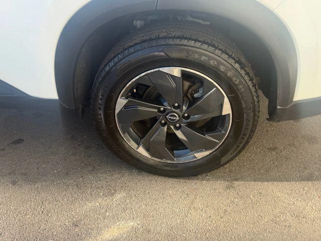 used 2024 Nissan Rogue car, priced at $18,999