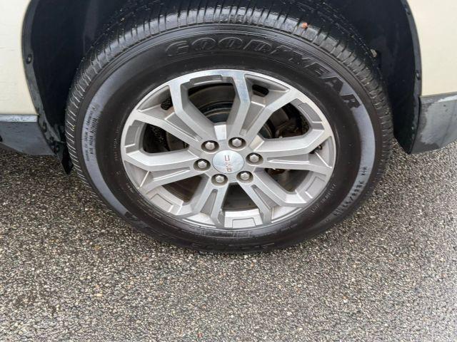 used 2014 GMC Acadia car, priced at $9,999