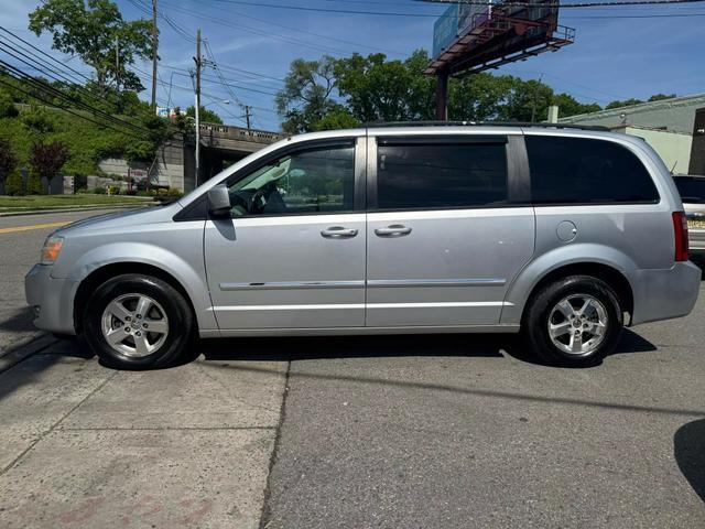 used 2008 Dodge Grand Caravan car, priced at $2,999