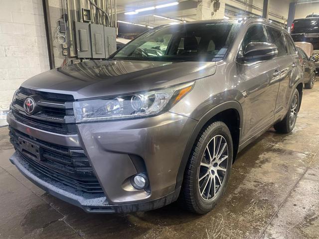 used 2018 Toyota Highlander car, priced at $21,399