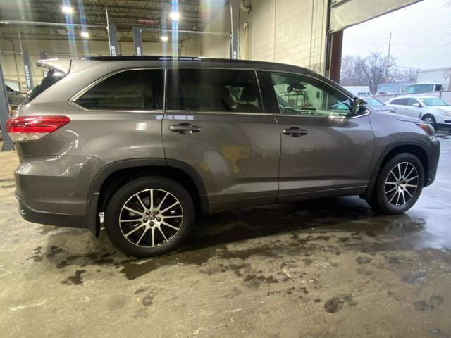 used 2018 Toyota Highlander car, priced at $21,399