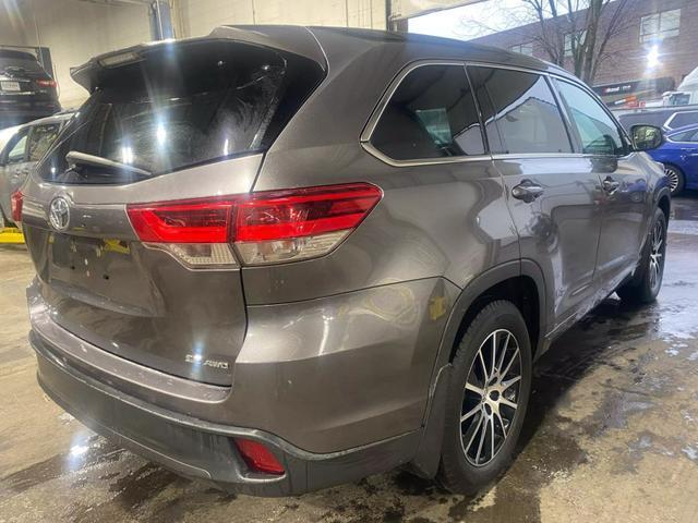 used 2018 Toyota Highlander car, priced at $21,399