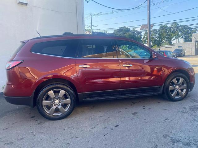 used 2017 Chevrolet Traverse car, priced at $9,999