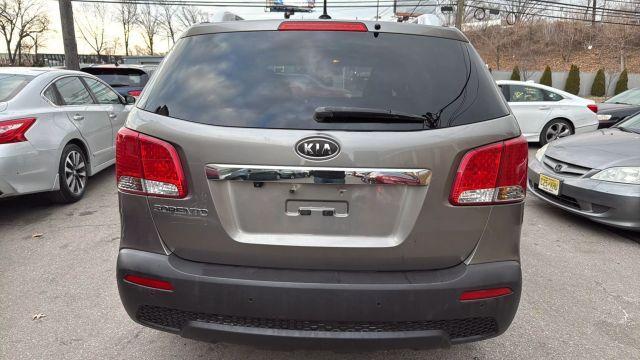 used 2013 Kia Sorento car, priced at $8,999