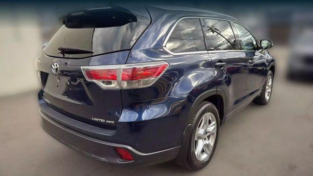 used 2016 Toyota Highlander car, priced at $20,499