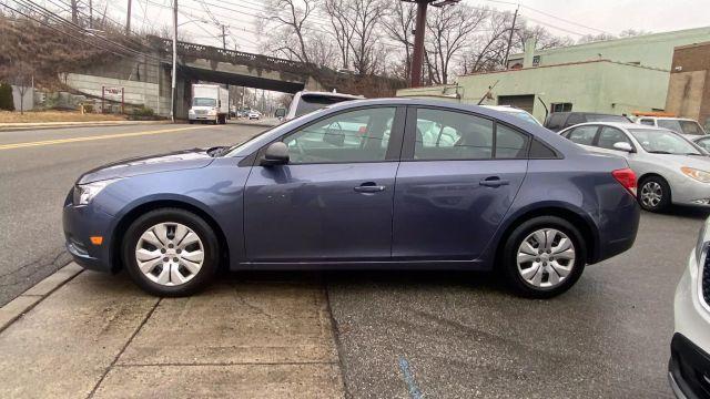 used 2014 Chevrolet Cruze car, priced at $7,999