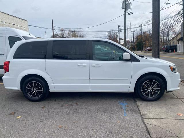 used 2016 Dodge Grand Caravan car