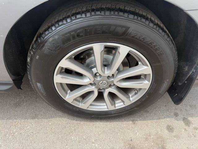 used 2015 Nissan Pathfinder car, priced at $7,499