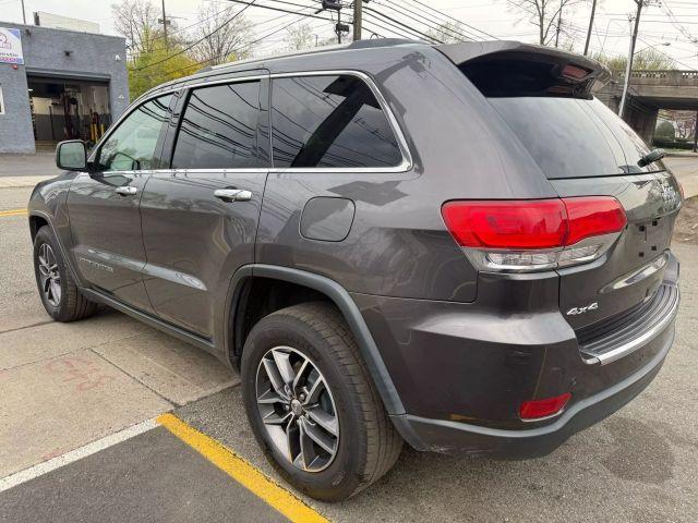 used 2018 Jeep Grand Cherokee car, priced at $16,499