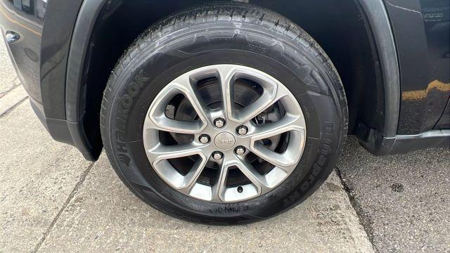 used 2016 Jeep Grand Cherokee car, priced at $14,999