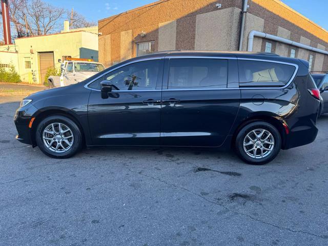 used 2021 Chrysler Pacifica car, priced at $17,399