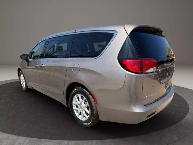 used 2017 Chrysler Pacifica car, priced at $9,299