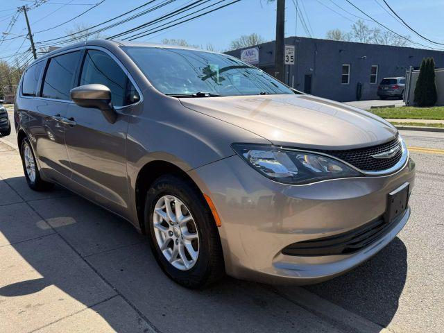 used 2017 Chrysler Pacifica car