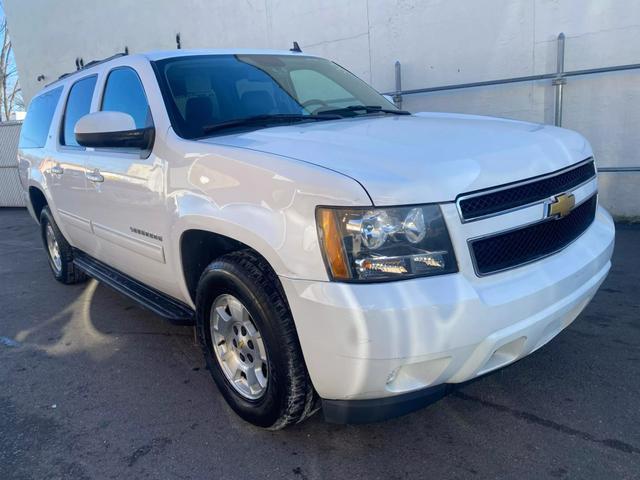 used 2014 Chevrolet Suburban car, priced at $14,999