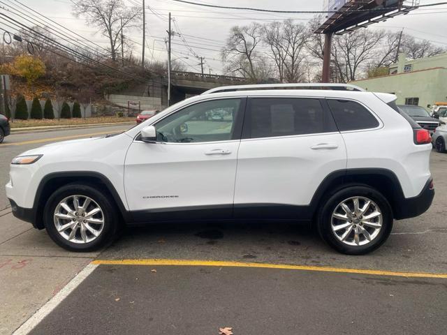 used 2016 Jeep Cherokee car, priced at $9,399