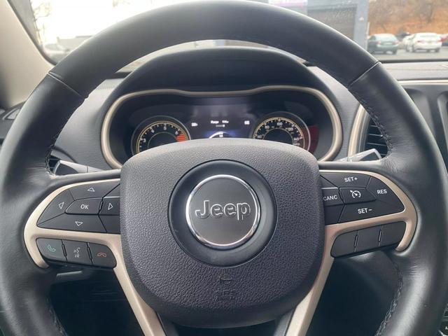 used 2016 Jeep Cherokee car, priced at $9,399