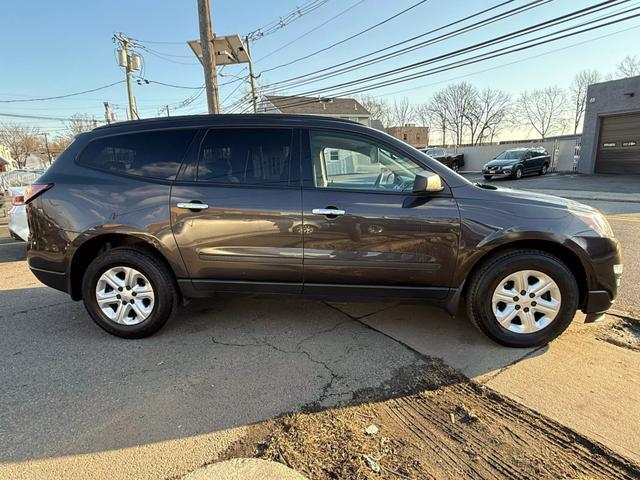 used 2016 Chevrolet Traverse car, priced at $7,999