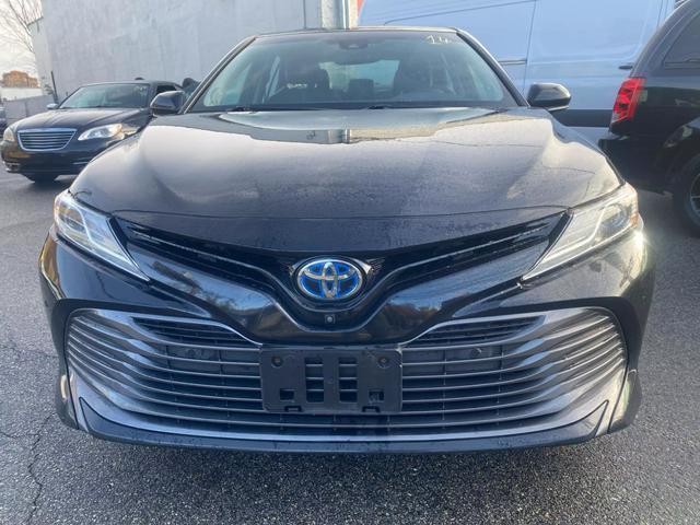 used 2018 Toyota Camry Hybrid car, priced at $17,999