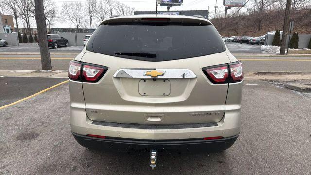 used 2015 Chevrolet Traverse car, priced at $8,499