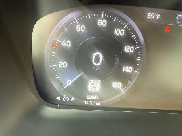 used 2022 Volvo XC40 car, priced at $17,599