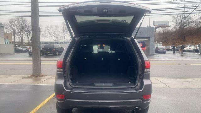 used 2017 Jeep Grand Cherokee car, priced at $11,299
