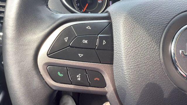 used 2020 Jeep Cherokee car, priced at $15,999