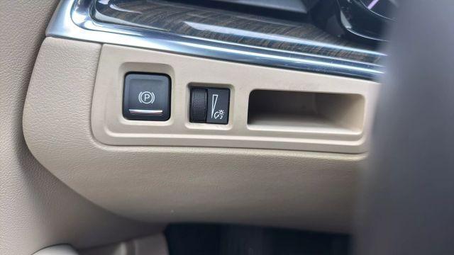 used 2017 Cadillac XT5 car, priced at $10,799