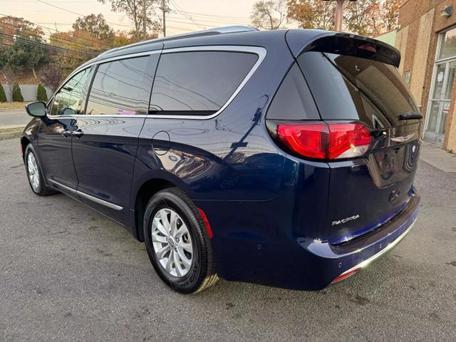 used 2019 Chrysler Pacifica car, priced at $11,399