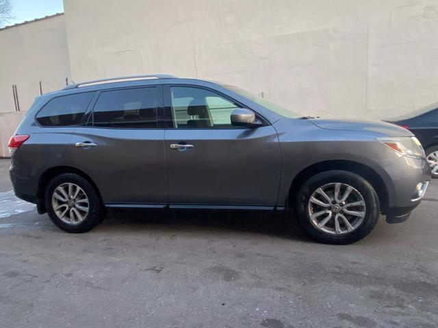 used 2015 Nissan Pathfinder car