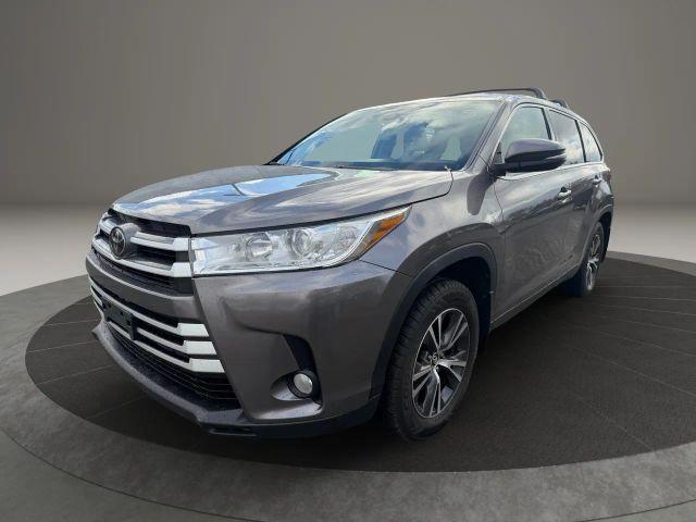used 2019 Toyota Highlander car, priced at $17,999