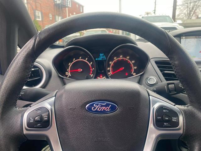 used 2016 Ford Fiesta car