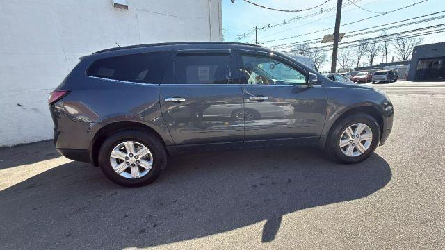 used 2014 Chevrolet Traverse car, priced at $7,999